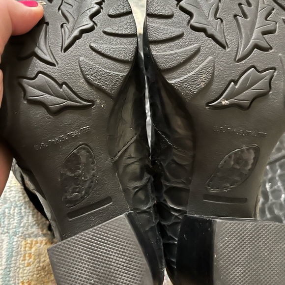 Born unique textured leather black boots - Picture 3 of 7